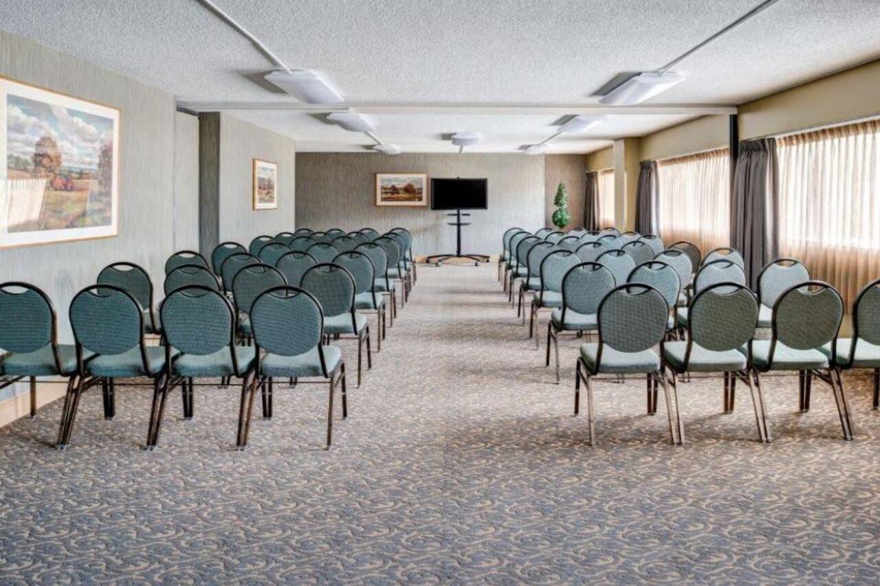Doubletree By Hilton Center Hotel