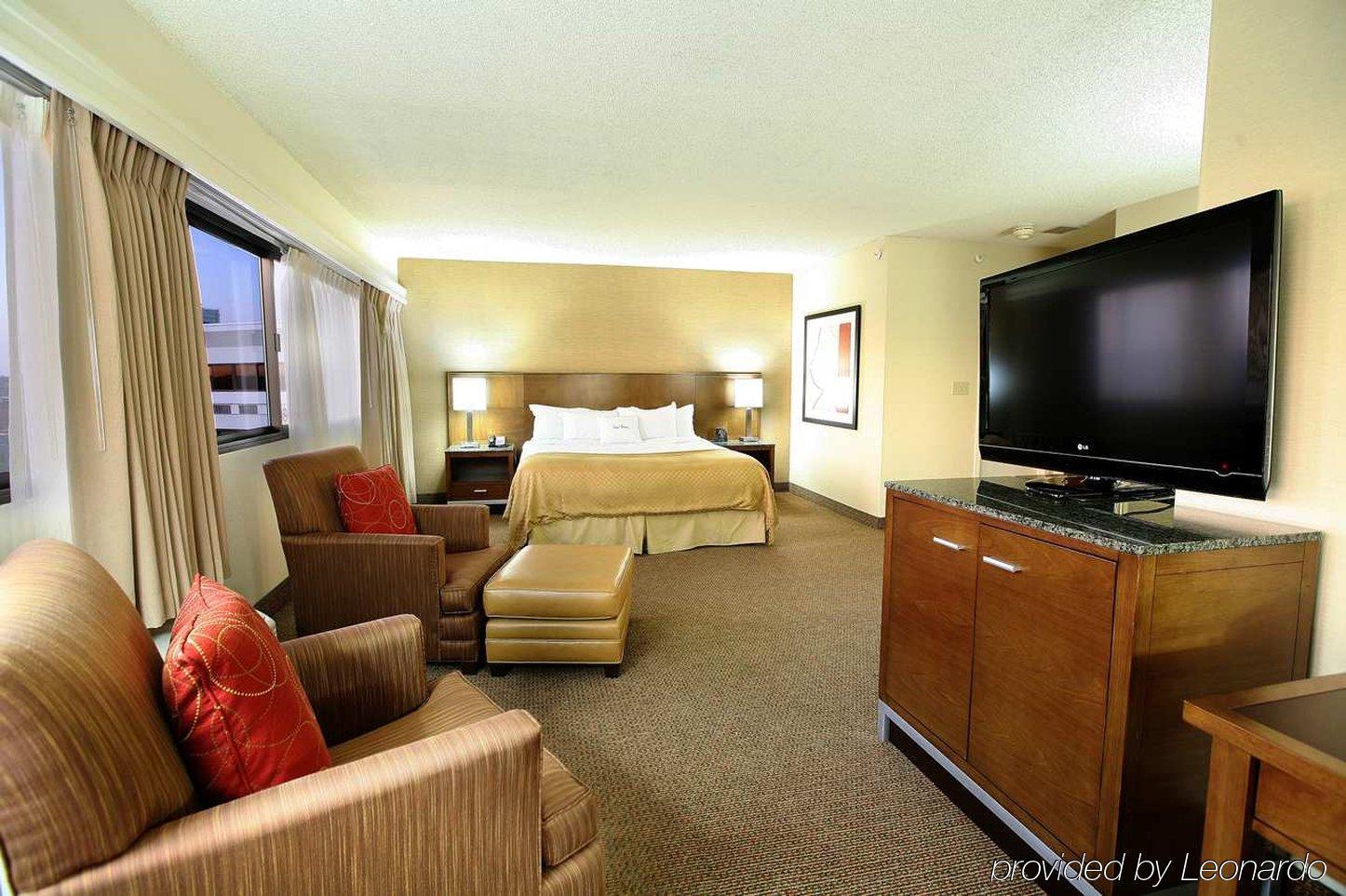 Hotel Doubletree By Hilton Center 4*