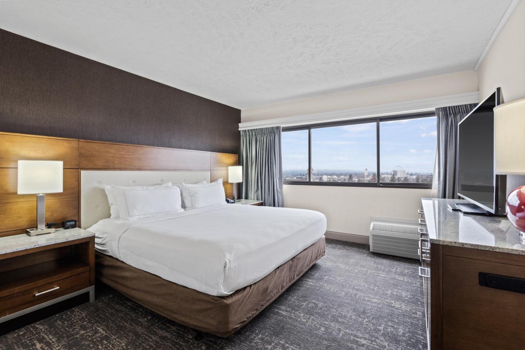 Doubletree By Hilton Center Hotel 4*